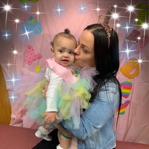 Meet your Posher, Monique